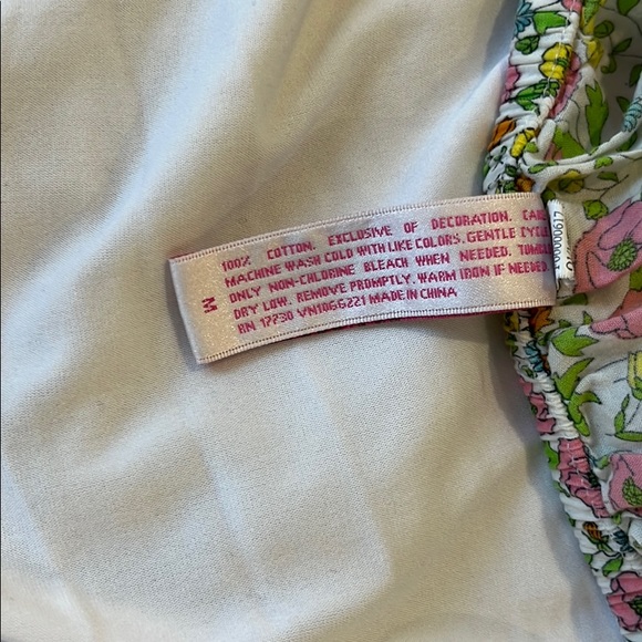 Floral flare top - Picture 6 of 7